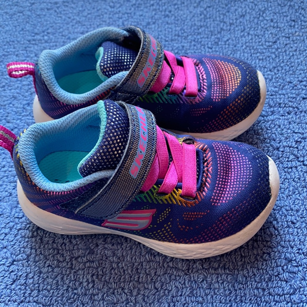 Sketchers toddler sneakers LIKE NEW!